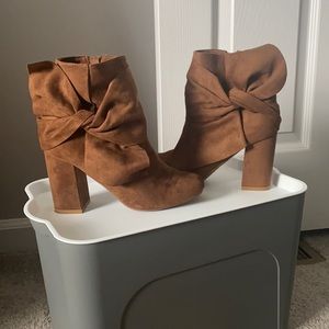 Bow Suede Booties
